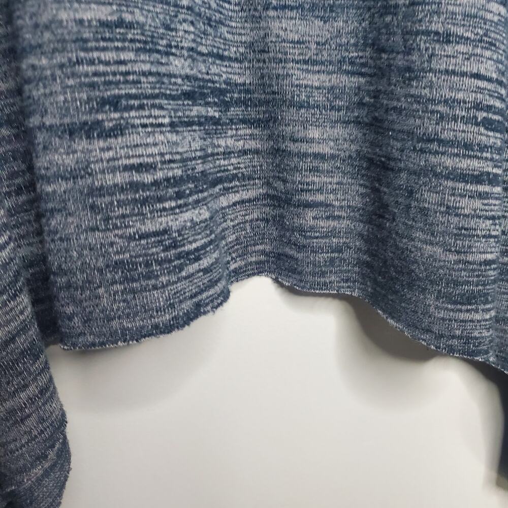 Torrid Ombre Blue Grey Super Soft Plush V-Neck Sharkbite Hem Tunic Top 1 / 1X 14 - Picture 7 of 15